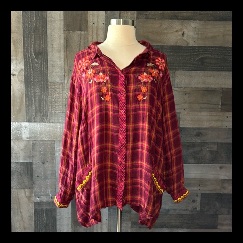 Woman Within red plaid floral button up shirt size 5xlarge quiet luxury holiday